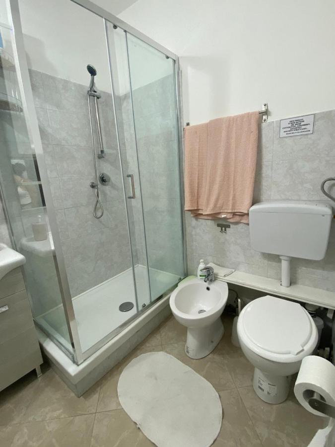 L'Angolo Di Chiavari Luaran gambar